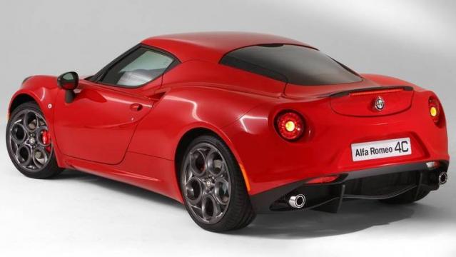 Alfa Romeo 4C tre quarti posteriore