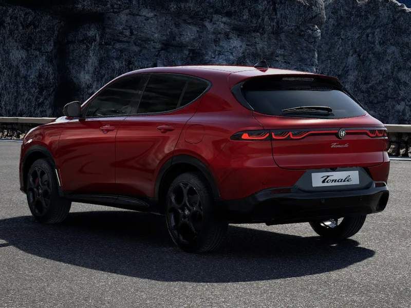 Alfa Romeo Nuova Tonale posteriore