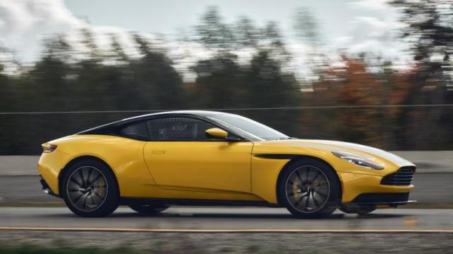 Aston Martin DB11 ambiente