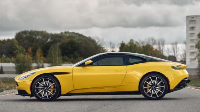 Aston Martin DB11 laterale