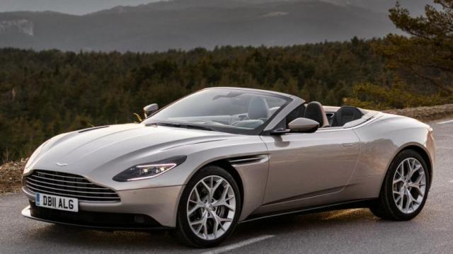 Aston Martin DB11 Volante ambiente