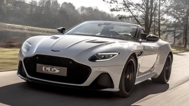 Aston Martin DBS Volante anteriore