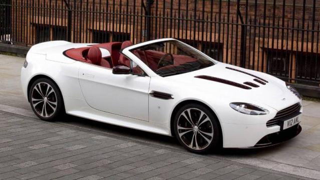 Aston Martin V12 Vantage Roadster profilo