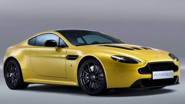 Aston Martin V12 Vantage Coupé anteriore