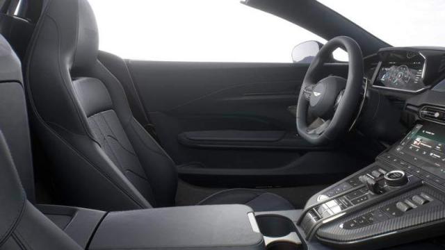 Aston Martin Vantage Roadster 1