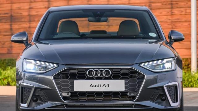 Audi A4 frontale