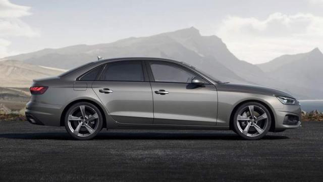 Audi A4 berlina profilo