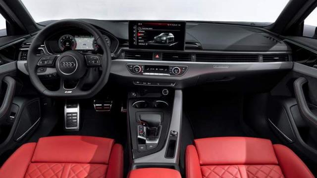 Audi A4 Avant 2019 interni