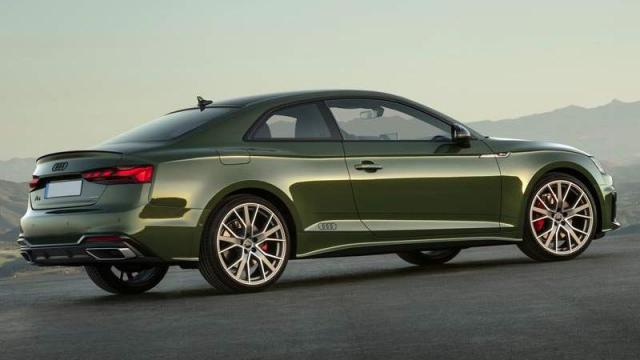 Audi Nuova A5 Coupé profilo