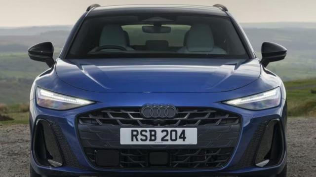Audi A6 Allroad blu