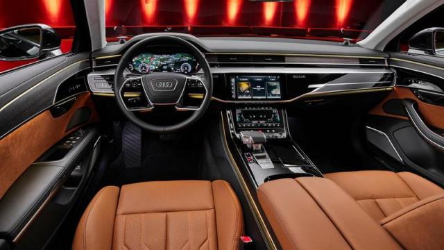 Audi A8 interni