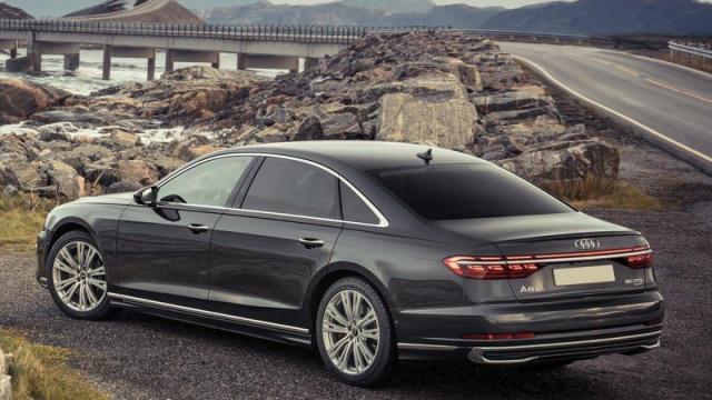 Audi A8 profilo 1