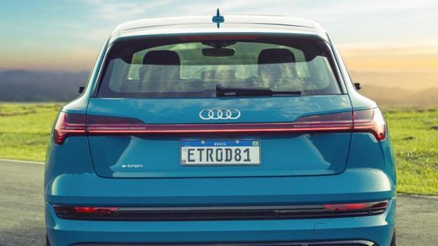 AUDI e-tron posteriore