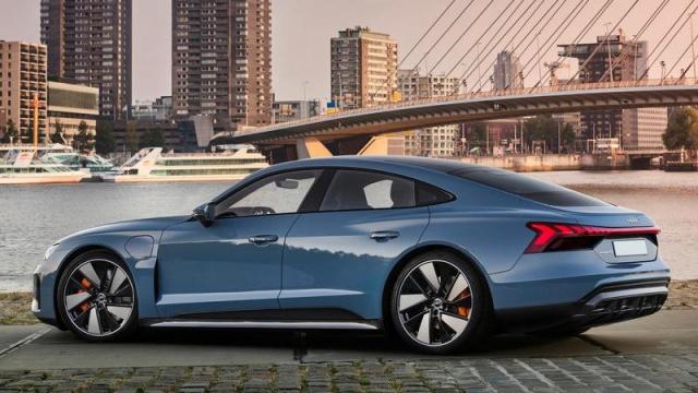 Audi e-tron GT profilo 1