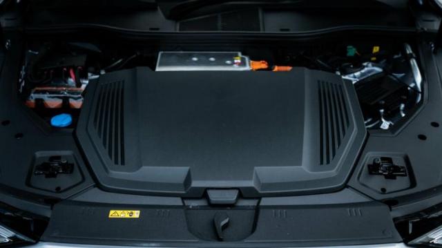 Audi e-tron Sportback S bagagliaio
