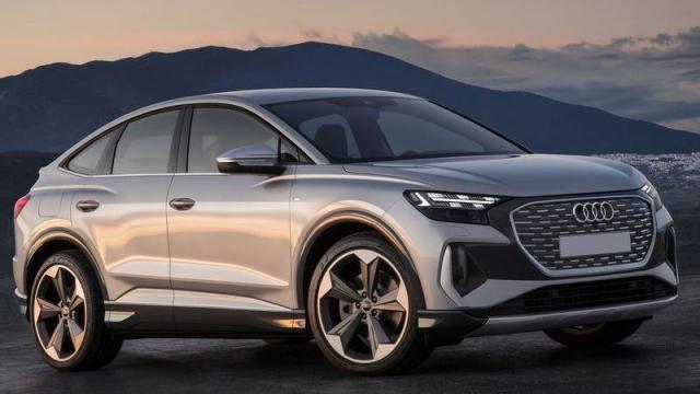 Audi Q4 Sportback e-tron tre quarti anteriore