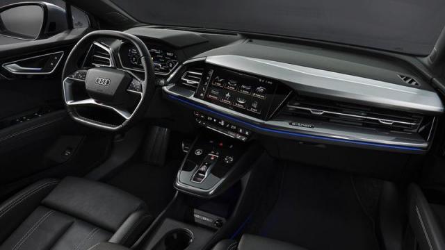 Audi Q4 Sportback e-tron interni 1