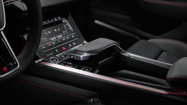 Audi Q8 e-tron 3