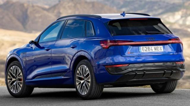 Audi Q8 e-tron posteriore