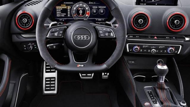 Audi RS3 Sedan interni