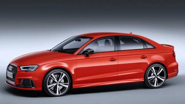 Audi RS3 Sedan profilo