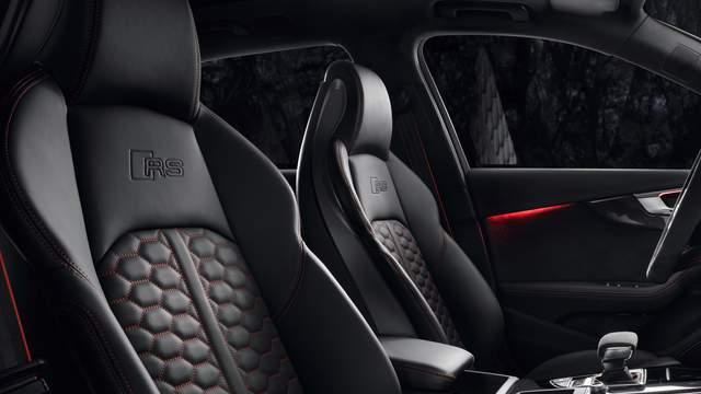Audi Nuova RS4 Avant interni