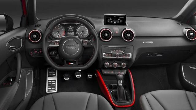 Audi S1 interni