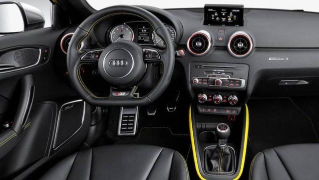 Audi S1 Sportback plancia