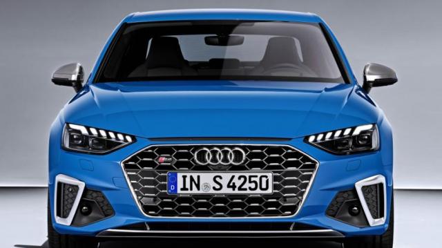 Audi S4 frontale