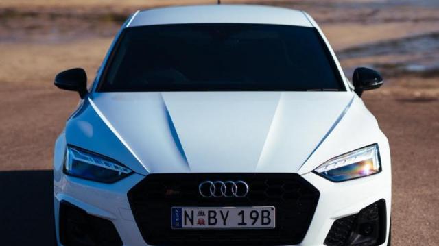 Audi S5 Sportback bianca