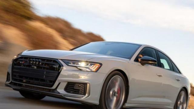 Audi S6 chiara