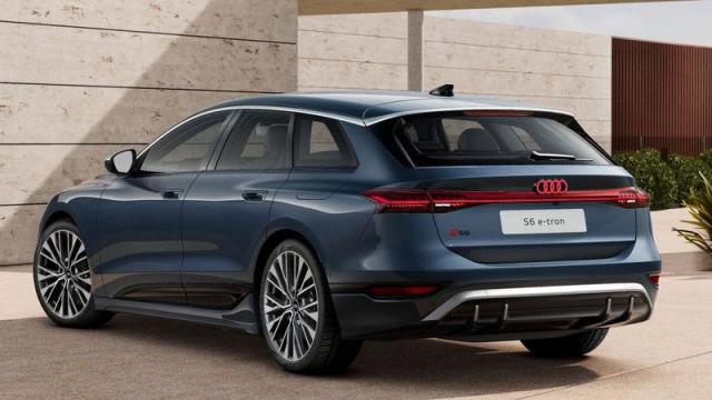 Audi S6 Avant e-tron posteriore