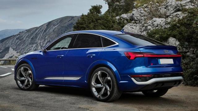 Audi SQ8 Sportback e-tron posteriore