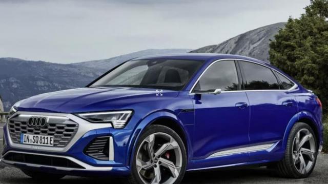 Audi SQ8 Sportback e-tron profilo