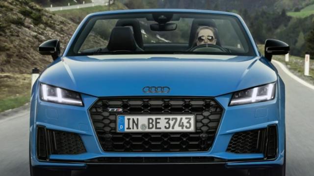 Audi TTS Roadster blu