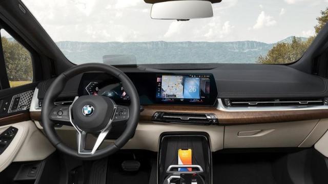 BMW Nuova Serie 2 Active Tourer interni