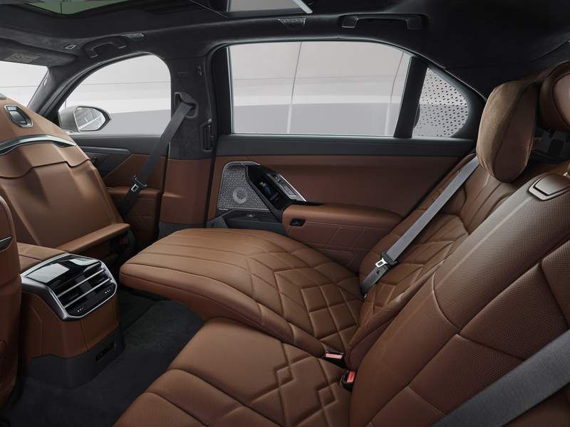 BMW i7 1 sedili
