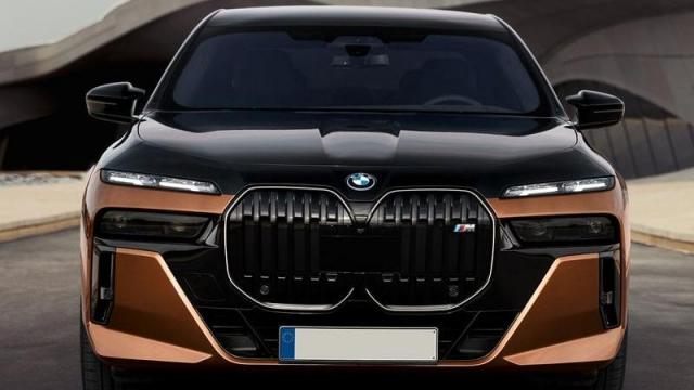 BMW i7 M 4