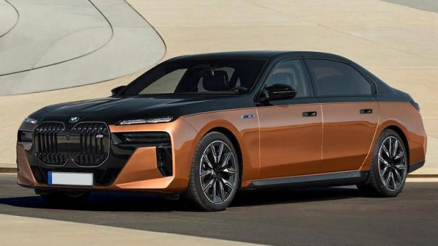 BMW i7 M anteriore