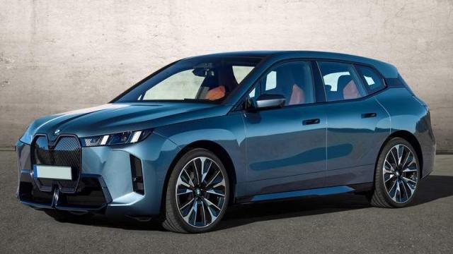 BMW Nuova iX anteriore