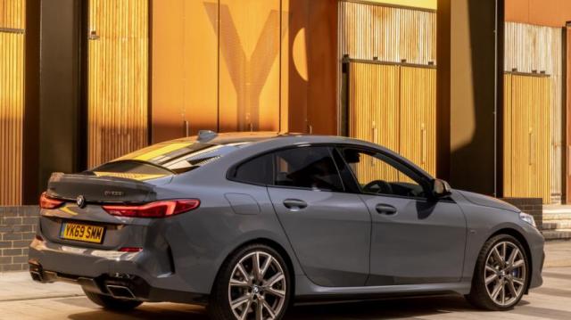 BMW M2 Grand Coupé posteriore
