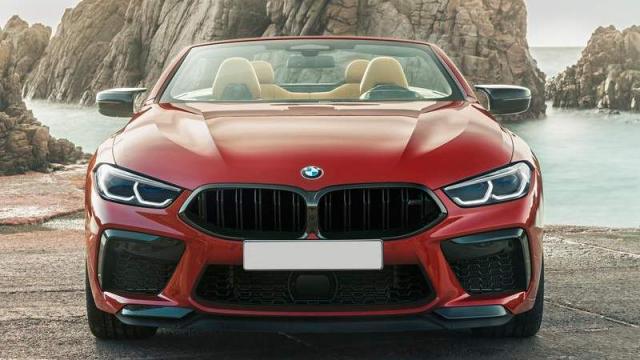 BMW M8 Cabrio anteriore