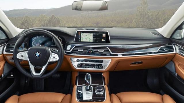 BMW Serie 7 Passo Lungo interni