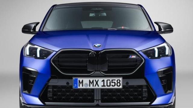 BMW X2 M frontale