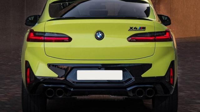 BMW X4 M posteriore