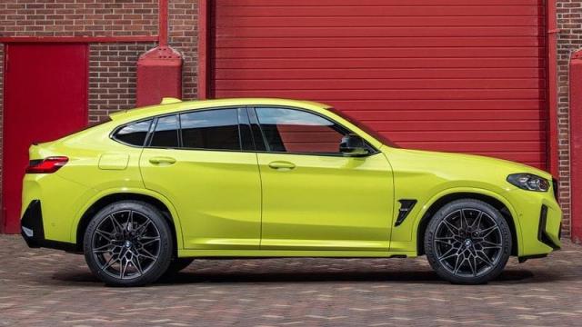 BMW X4 M profilo