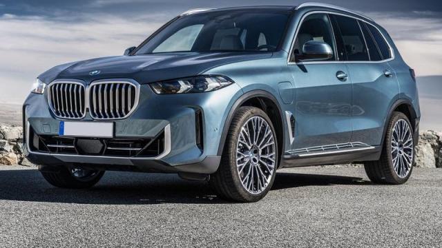 BMW X5 anteriore