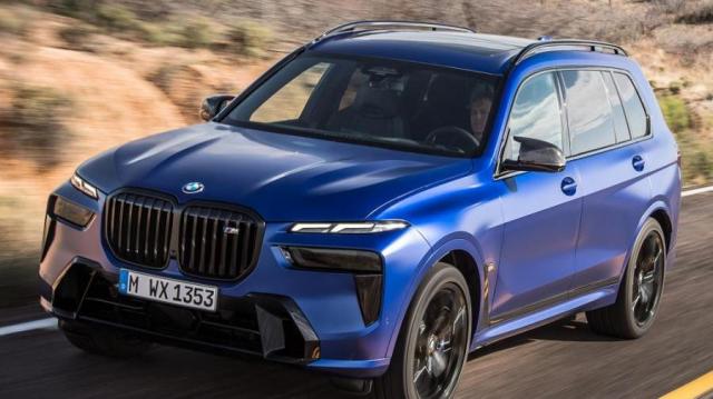 BMW X7 M strada