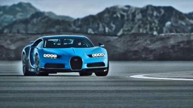 Bugatti Chiron test in pista