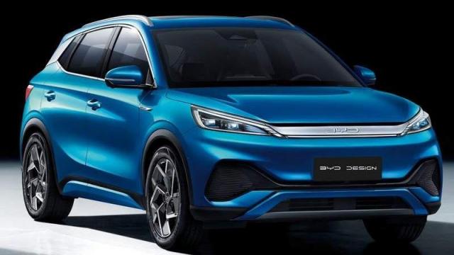 BYD ATTO 3 anteriore